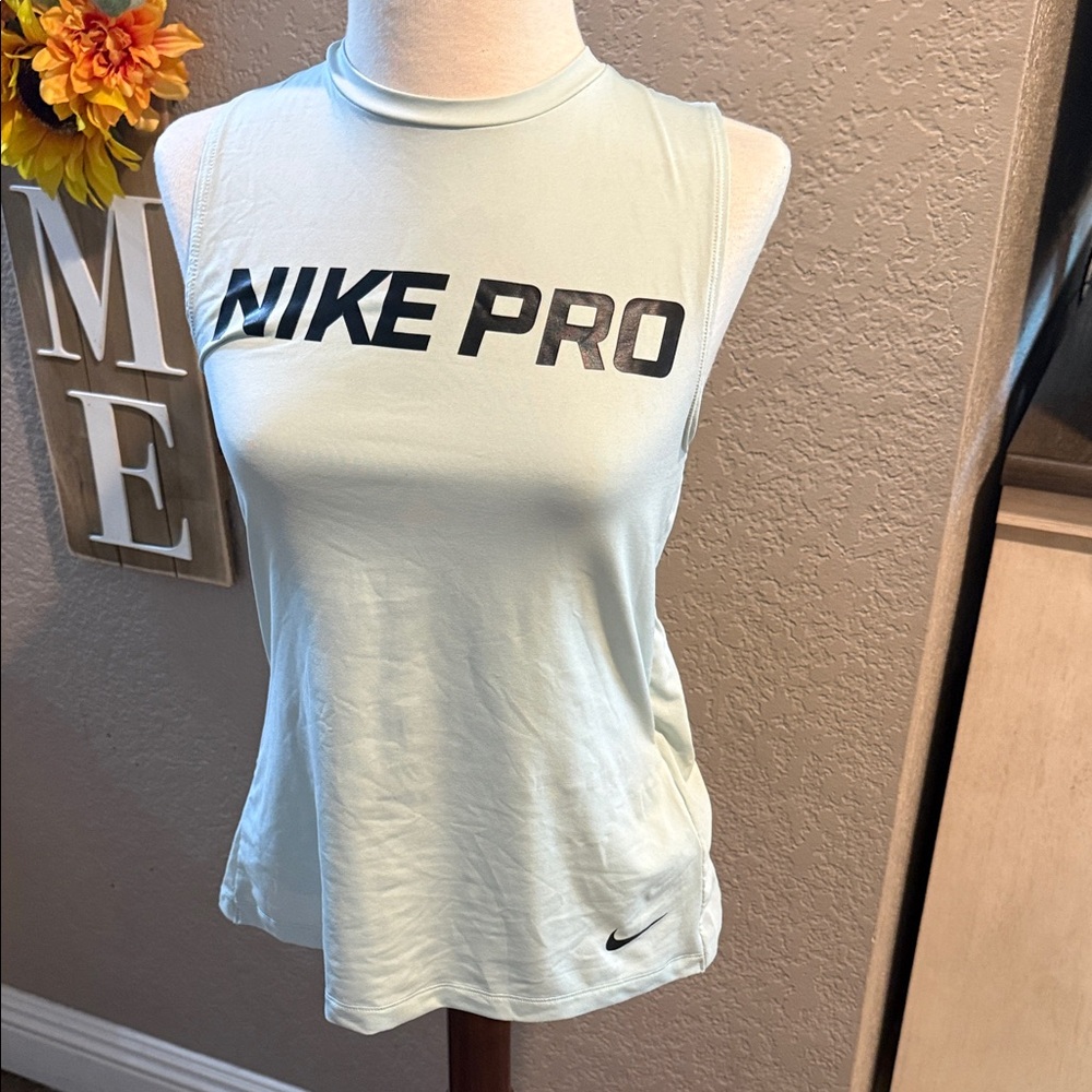 Nike Pro Dri-fit Women's Muscle Tee Mint Size Small